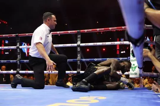 Anthony Joshua gives retirement advice to Deontay Wilder after Zhilei Zhang defeat