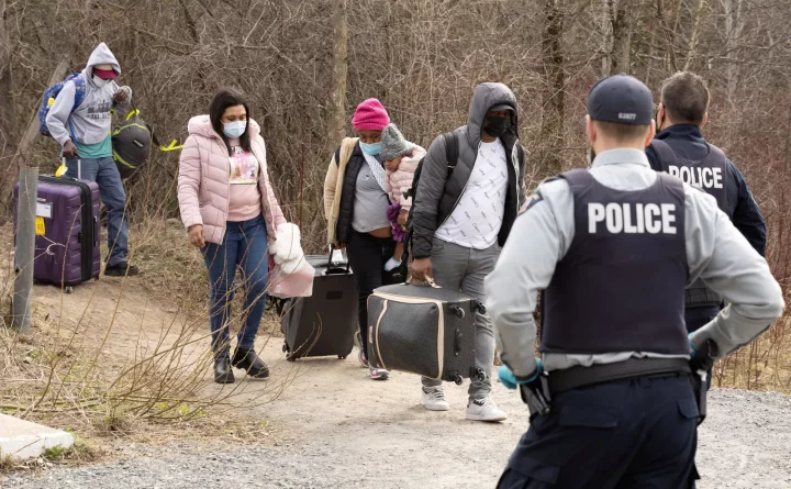 Canadian police prepare for influx of asylum-seekers escaping Trump