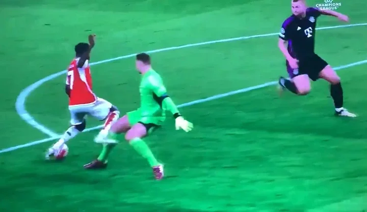 Why Arsenal were denied late penalty for Saka v Neuer clash - explained