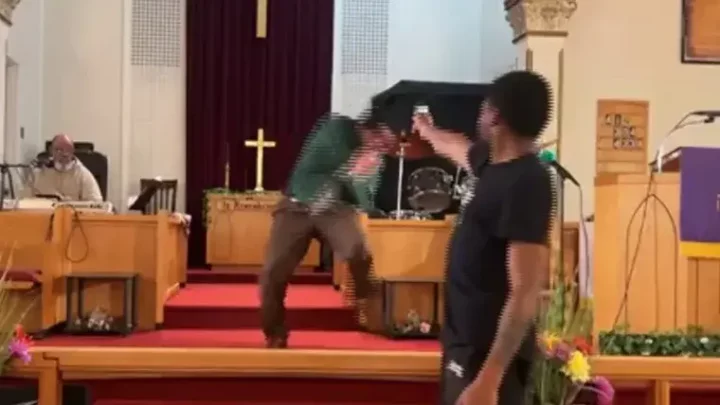 Gun fails to discharge as man shoots at pastor during church service