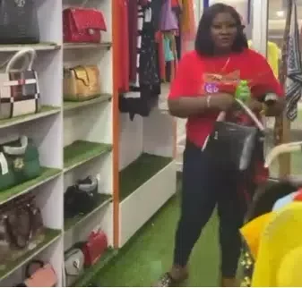 Businesswoman pours water on salesgirl after catching her sleeping in shop