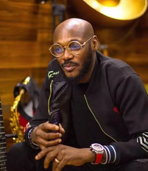 2Baba Idibia performs at event amid disappearance from family