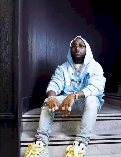 'The introduction spoiled his mood' - Davido reacts after his hypeman, Special Spesh got wrongly introduced (Video)