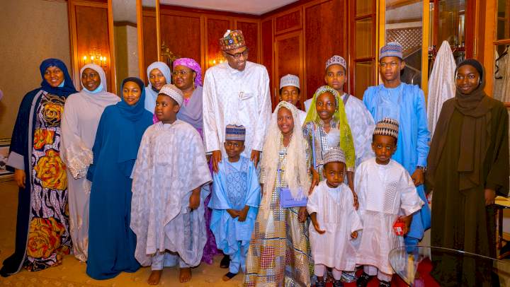 President Buhari celebrates Eid with his family and aides in Abuja (photos)
