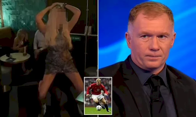Manchester United legend Paul Scholes pictured enjoying a lap dance from a woman after splitting from his wife (photos)