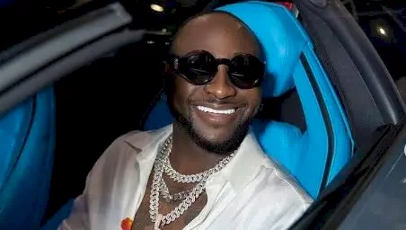 'You fraud' - Davido rages after being denied full payment by show promoter before performance in Italy