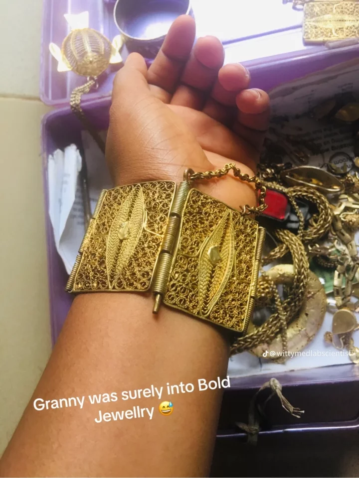 Nigerian lady flaunts gold rings, necklaces, bangles online as she discovers late grandmother's jewelry box