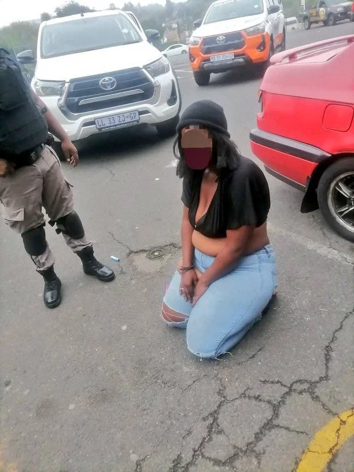 Two female armed robbers and three accomplices arrested in South Africa