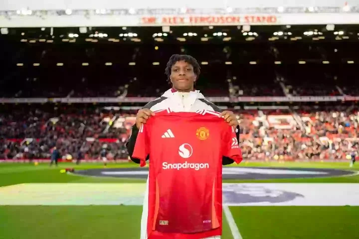 Patrick Dorgu made his Manchester United against Leicester City on Friday night. Image: Getty