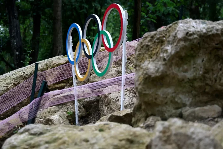 The Olympic rings on show in Paris. Image: Getty 