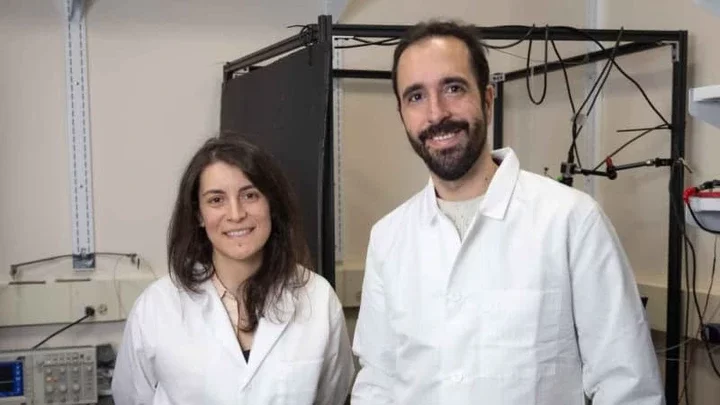 Azahara Oliva, left, and Antonio Fernandez-Ruiz, both assistant professors of neurobiology and behavior, are working to discover how brain circuits support learning and memory. (CREDIT: Chris Kitchen)
