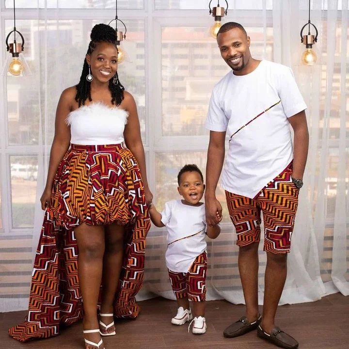 Gorgeous Families in Matching Outfits for Family Portraits