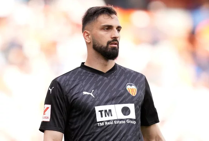 Giorgi Mamardashvili of Valencia CF looks on during the LaLiga EA Sports match between Valencia CF and Rayo Vallecano at Estadio Mestalla on May 12...