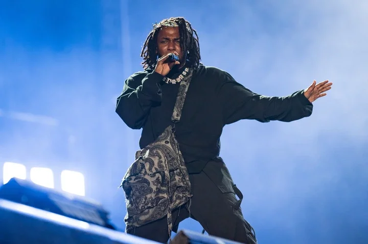 Kendrick Lamar performing.