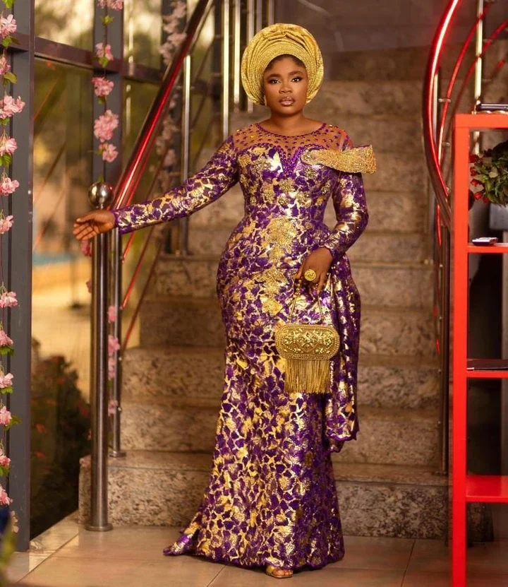 Nigerian Asoebi Lace Styles for 2024