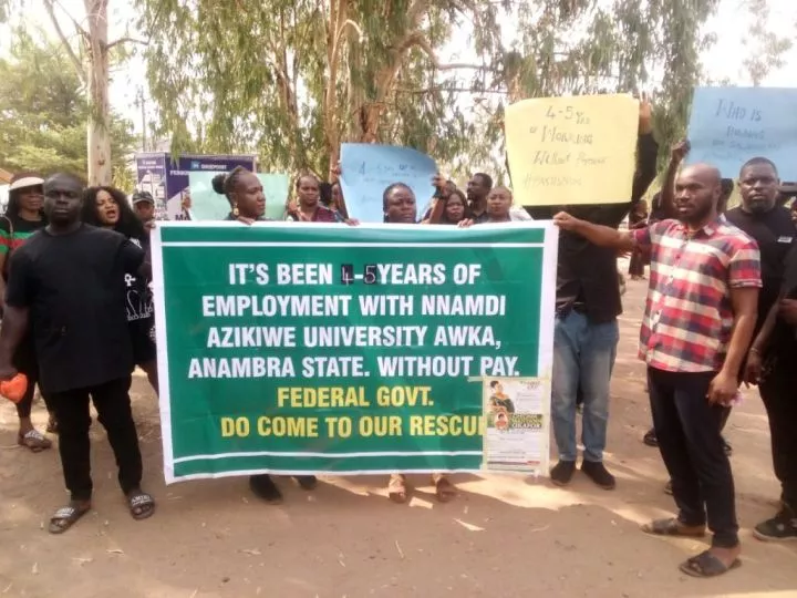 UNIZIK lecturers protest non-payment of salaries for 5 years