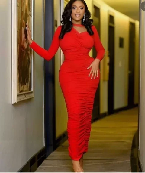 Modest Red Bodycon Midi-Length Gown Styles That Rock
