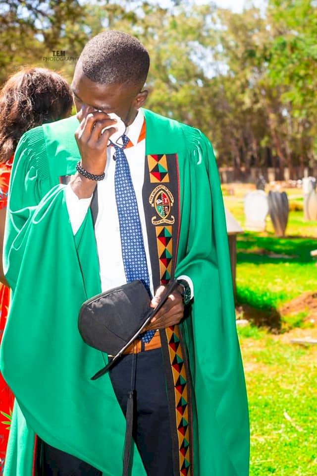 'I came here to say thank you papa' - Young graduate dedicates his certificate to his late dad at his grave