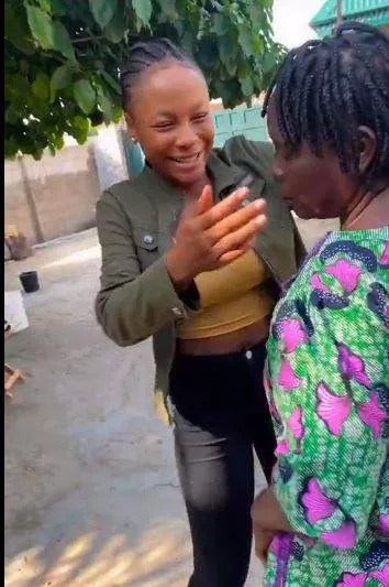 Mother breaks down in tears as her daughter is deployed to Sokoto for NYSC (Video)