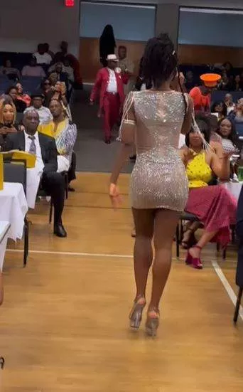 'Who invite Korra Obidi come where elders dey?' - Fans react as Korra Obidi performs before cold audience at recent event (Video)