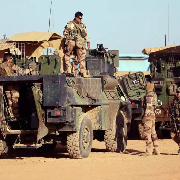 Niger military deploys forces at Beninese border against ECOWAS invasion (Video)