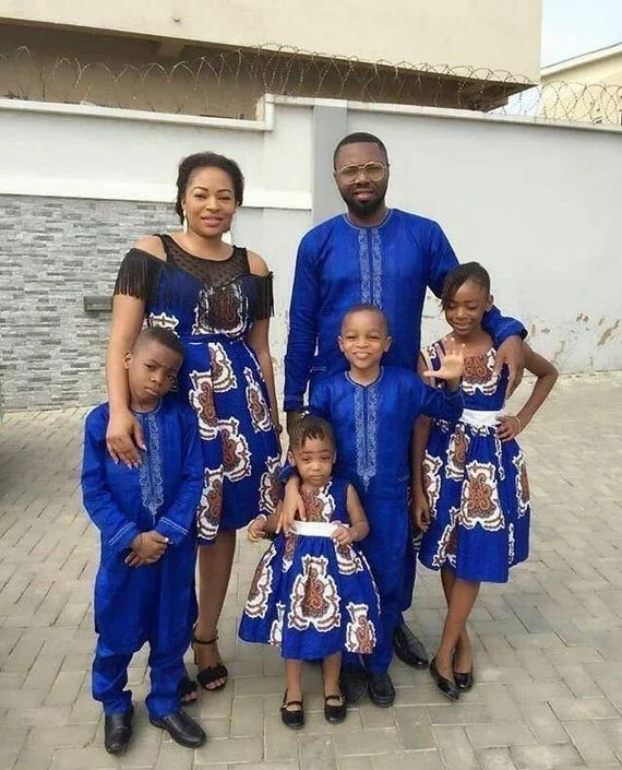 Gorgeous Families in Matching Outfits for Family Portraits