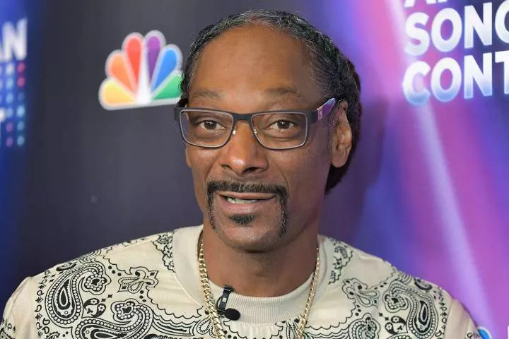 Snoop Dogg returns to smoking three days after 'quitting' publicly