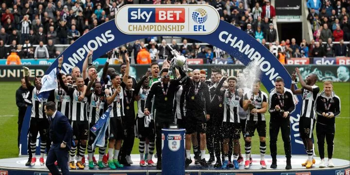 Newcastle celebrate winning Championship play-off final