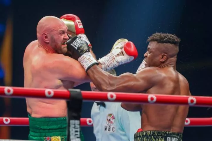 Tyson Fury beats Francis Ngannou by split decision after knockdown