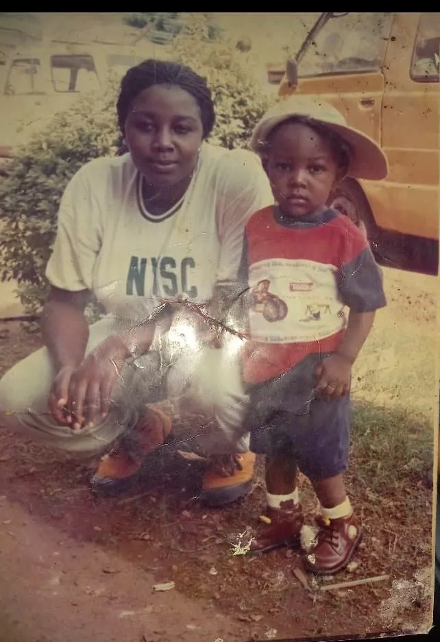 Man recreates NYSC photo with mother 22 years later