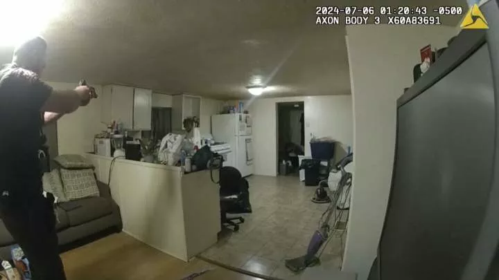 Authorities release footage of White police officer k!lling a black woman who called 911 fearing an intruder was in her home (Video)