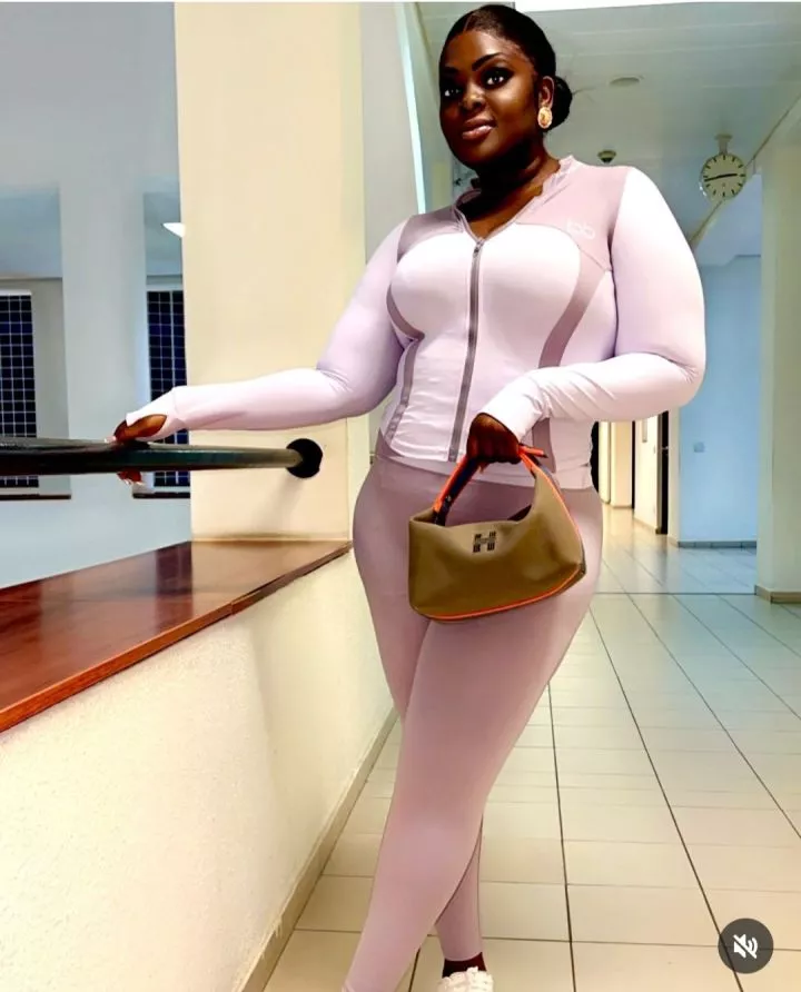 Eniola Badmus hits back as followers slam her new pictures