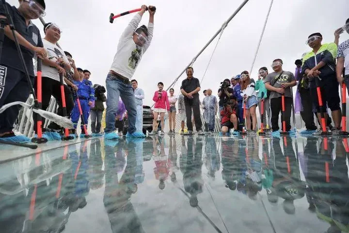 See How The Chinese Glass Bridge Was Tested Before People Were Allowed To Cross (Photos)