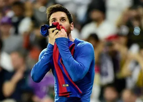 Lionel Messi and the 7 times he carried the burden of leading Argentina and Barcelona on his back.