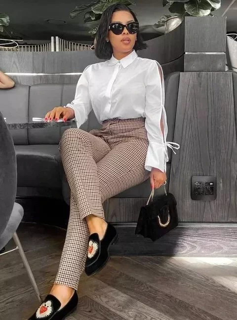 Stylish And Beautiful Office Wears for Ladies Who Love to Look Beautiful