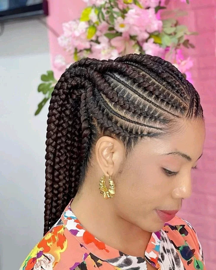 Check out these cute hairstyles for fashionable ladies.