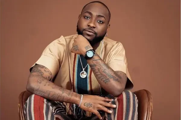 'Adey fear you' - Netizens react after Davido shares secret to making classic music