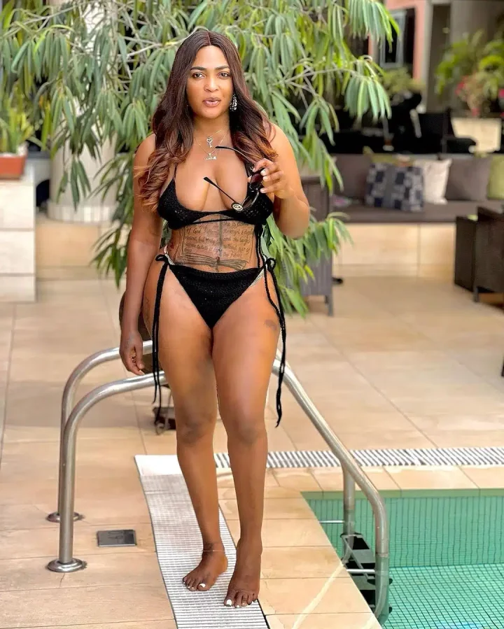 'The clash of the Blessings' - Reactions as Nkechi Blessing trolls Blessing CEO over her bikini outfit, calls her a 'placard'