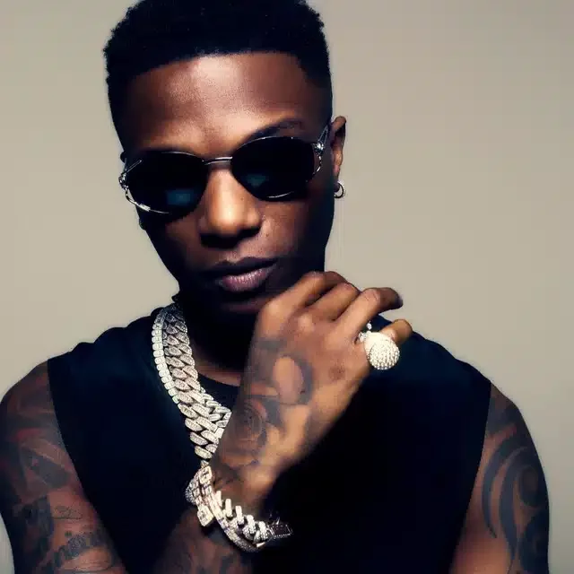 Moment Wizkid spots Davido at club, snub each other, walks out