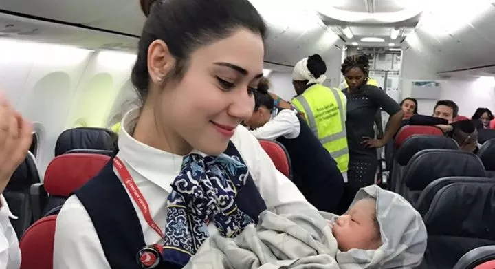 What's the nationality of a baby born on a plane [EUclaim]