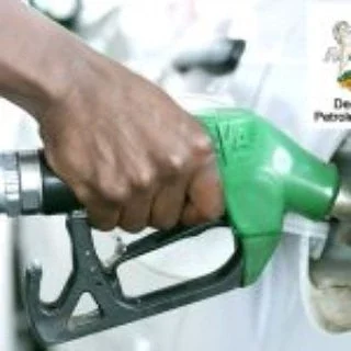 Fuel pump price: FG lauds 7 filling stations for compliance in PH