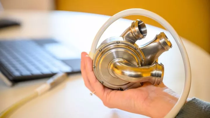 The BiVACOR Total Artificial Heart has a single moving part - a levitated rotor that's held in place by magnets.