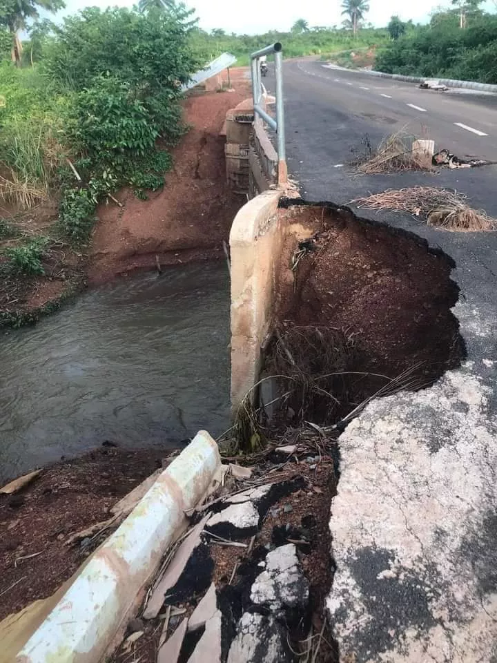 Road attracted by Senator Orji Uzor Kalu gets washed off by rain few months after it was commissioned