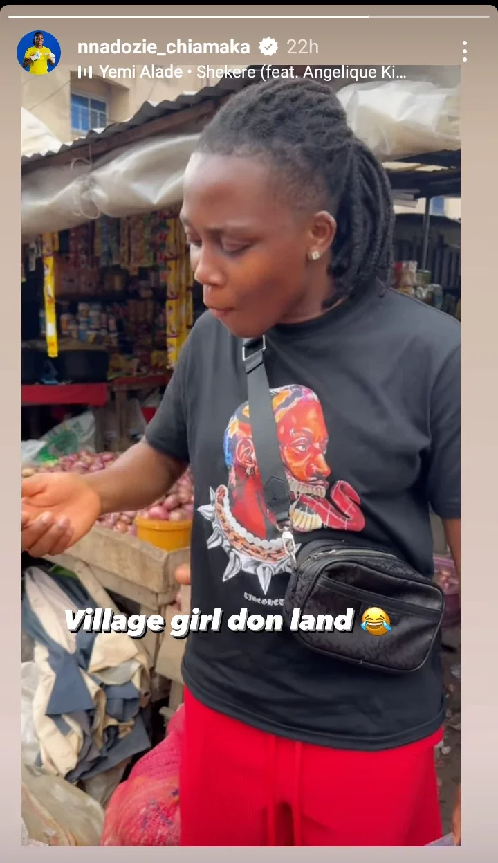 Super Falcons and goalkeeper, Nnadozie spotted with sachet water while in a local market in Nigeria.