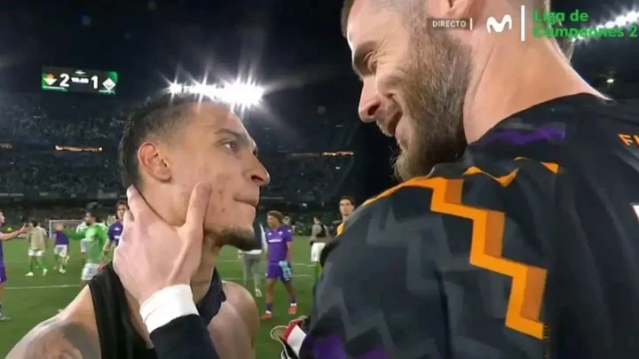 David de Gea was in action as Fiorentina were beaten by Real Betis. David de Gea was in action as Fiorentina were beaten by Real Betis.