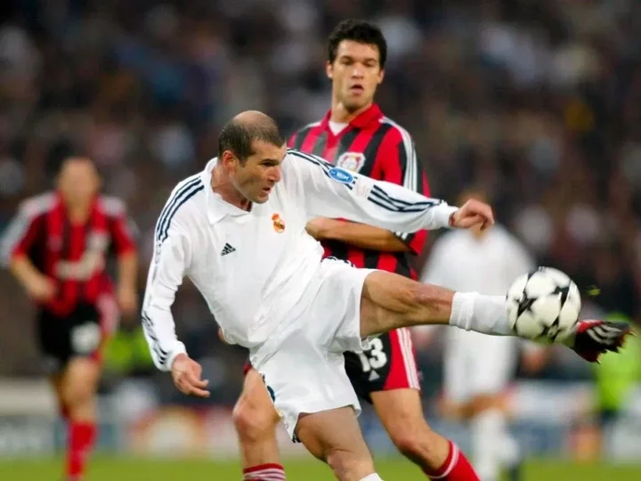 10 Legendary Goals in Football History That Captivated Fans