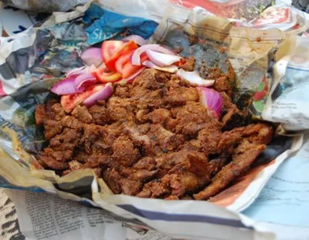 Suya wrapped in newspapers can cause cancer - Health experts warn Nigerians