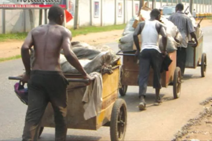 Enugu govt bans scavengers, cart pushers, commences enforcement