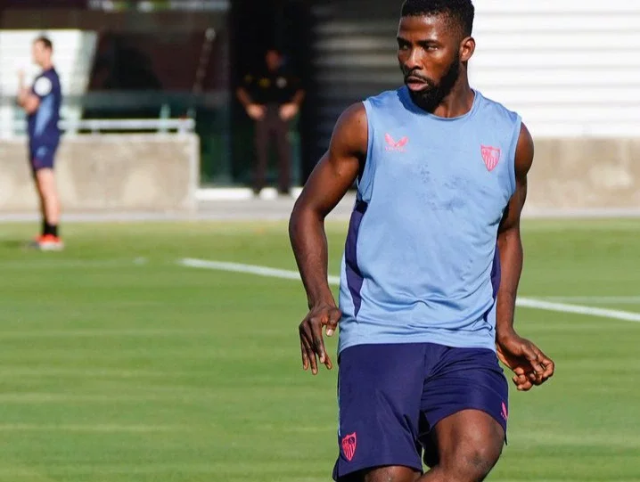 Kelechi Iheanacho shows 'senior man' touches in first training session with Chidera Ejuke at Sevilla