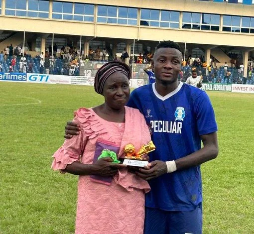 Shooting Stars Player Adelowo Gbolagade Wins NPFL Player of the Season